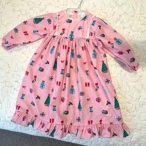 Cecil & Lou pink Christmas nightgown